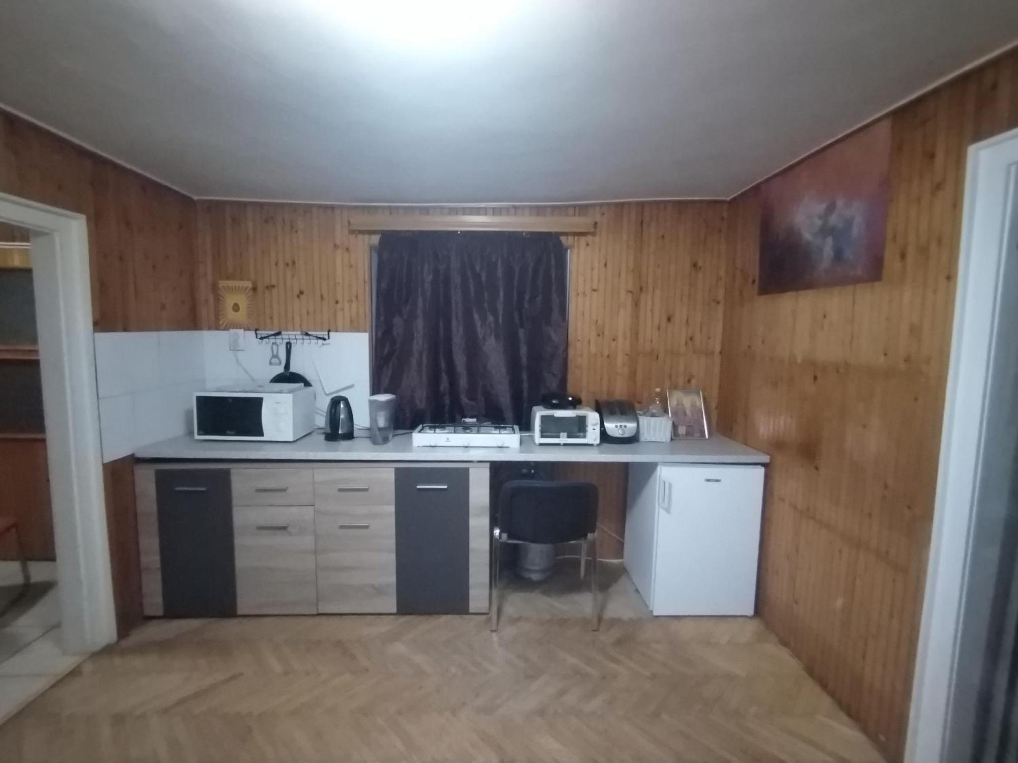 Ferienwohnung Kert Oevezeti Lakas Gyöngyös Exterior foto